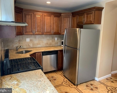 3350 Conrad Street - Photo Thumbnail 2