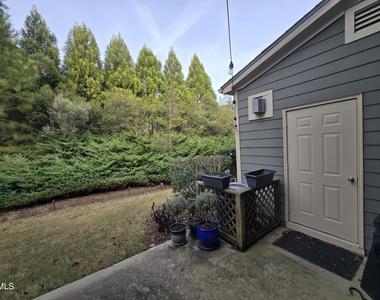 202 Storemont Way - Photo Thumbnail 25
