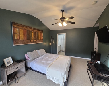 202 Storemont Way - Photo Thumbnail 15