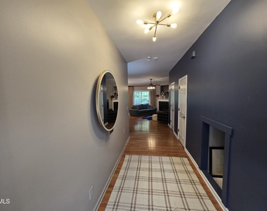 202 Storemont Way - Photo Thumbnail 1
