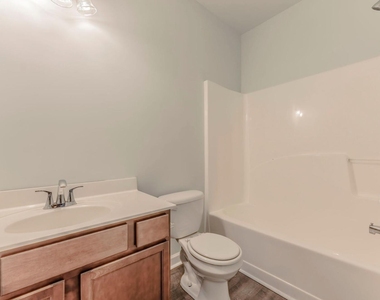 713 Samuel Cary Drive - Photo Thumbnail 6