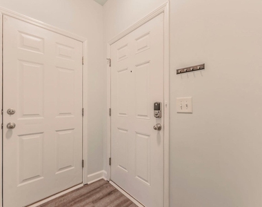 713 Samuel Cary Drive - Photo Thumbnail 2