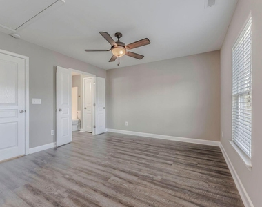 713 Samuel Cary Drive - Photo Thumbnail 29
