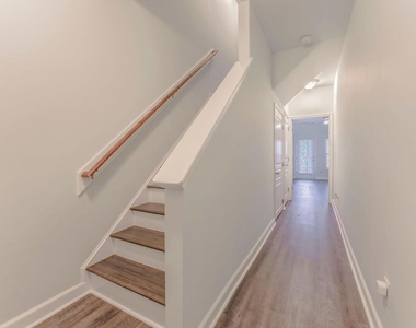 713 Samuel Cary Drive - Photo Thumbnail 4