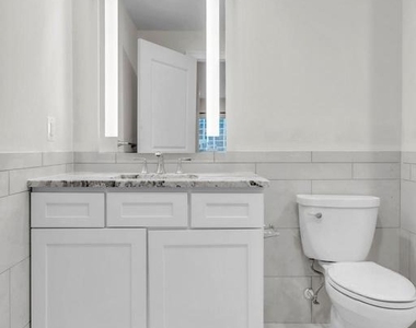 1801 Market Street - Photo Thumbnail 8