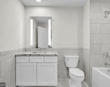 1801 Market Street - Photo Thumbnail 9