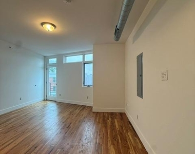 6229 Germantown Avenue - Photo Thumbnail 6