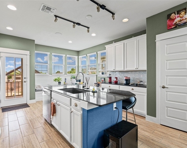 3202 Betony St - Photo Thumbnail 3