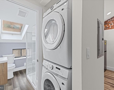 1222 Chancellor Street - Photo Thumbnail 7