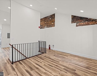 1222 Chancellor Street - Photo Thumbnail 2