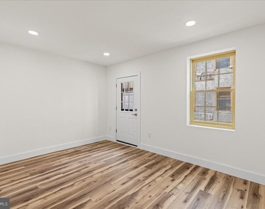 1222 Chancellor Street - Photo Thumbnail 7
