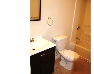 1817 N 17th Street - Photo Thumbnail 2