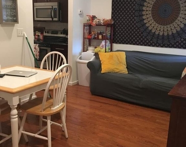 1835 N 17th Street - Photo Thumbnail 3