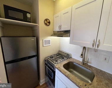 2101 Chestnut Street - Photo Thumbnail 5