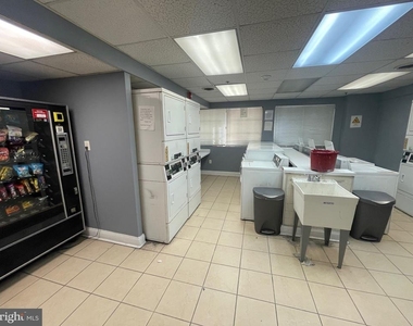 2101 Chestnut Street - Photo Thumbnail 19