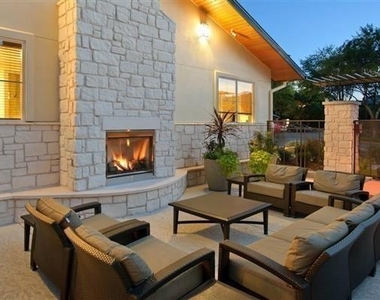 2800 Bartons Bluff Ln - Photo Thumbnail 7