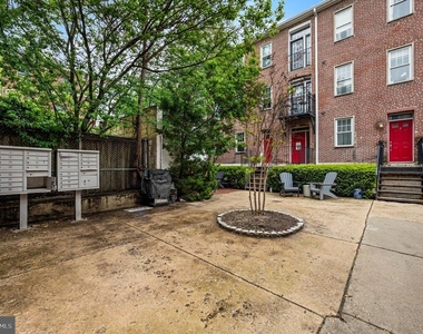 1027 N 4th Street - Photo Thumbnail 12