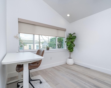 1419 Montopolis Dr - Photo Thumbnail 18