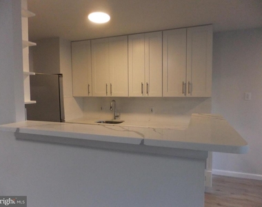 1640 Oakwood Drive - Photo Thumbnail 4