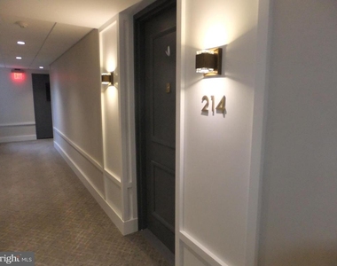 1640 Oakwood Drive - Photo Thumbnail 1
