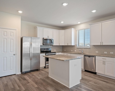 184 Gunther Way - Photo Thumbnail 5