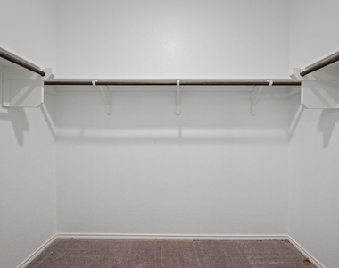 184 Gunther Way - Photo Thumbnail 12
