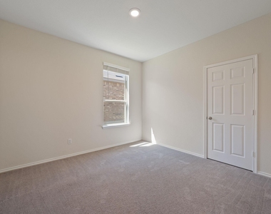 184 Gunther Way - Photo Thumbnail 16