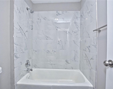 5205 Thunderbird St - Photo Thumbnail 20