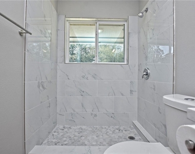 5205 Thunderbird St - Photo Thumbnail 14