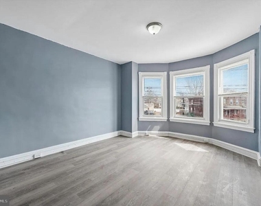 1110 Morton Avenue - Photo Thumbnail 5