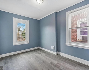 1110 Morton Avenue - Photo Thumbnail 7