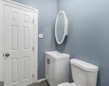 1110 Morton Avenue - Photo Thumbnail 6