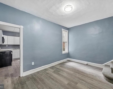 1110 Morton Avenue - Photo Thumbnail 1