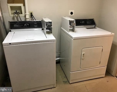 126 W Market - Photo Thumbnail 15
