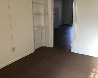 126 W Market Street - Photo Thumbnail 11