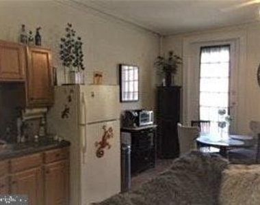 126 W Market Street - Photo Thumbnail 5