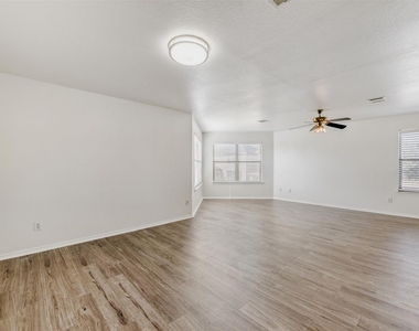 4508 Peach Grove Rd - Photo Thumbnail 15
