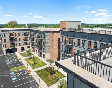 144 N.main St - Photo Thumbnail 72