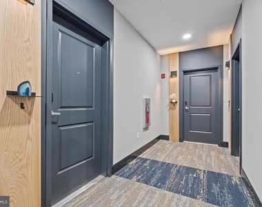 144 N.main St - Photo Thumbnail 11