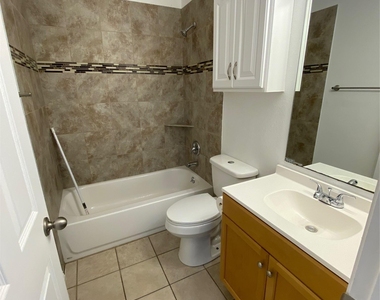 1304-b Conway Dr - Photo Thumbnail 8