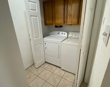 1304-b Conway Dr - Photo Thumbnail 9