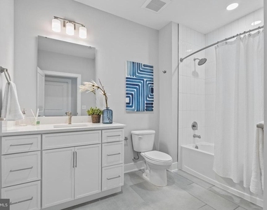 144 N.main St - Photo Thumbnail 43
