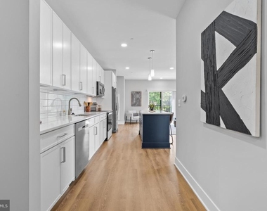 144 N.main St - Photo Thumbnail 16