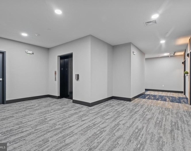 144 N.main St - Photo Thumbnail 12