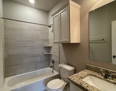 8113 Northgate Loop - Photo Thumbnail 28