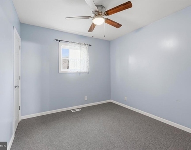 334 N Oakland Avenue - Photo Thumbnail 9