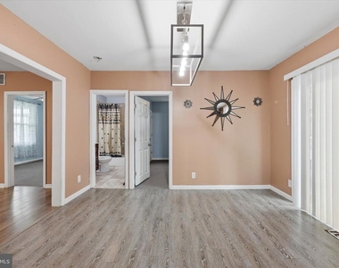 334 N Oakland Avenue - Photo Thumbnail 7