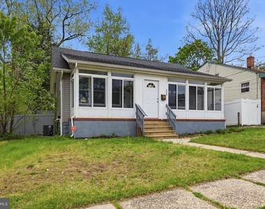 334 N Oakland Avenue - Photo Thumbnail 1