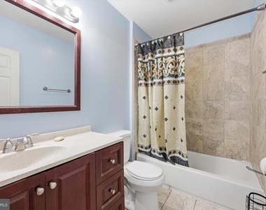 334 N Oakland Avenue - Photo Thumbnail 10