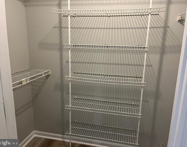 75 Kenwood - Photo Thumbnail 15